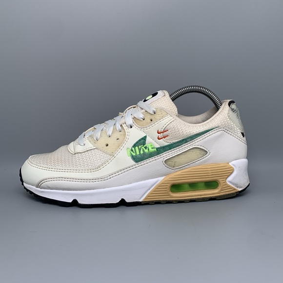 Nike Air Max 90 SE White Green Running Shoes DO9850-100 Women's Sz 9.5 - Picture 7 of 10